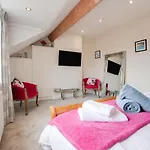 4 Bed In Oc-w1030 Vakantiehuis
