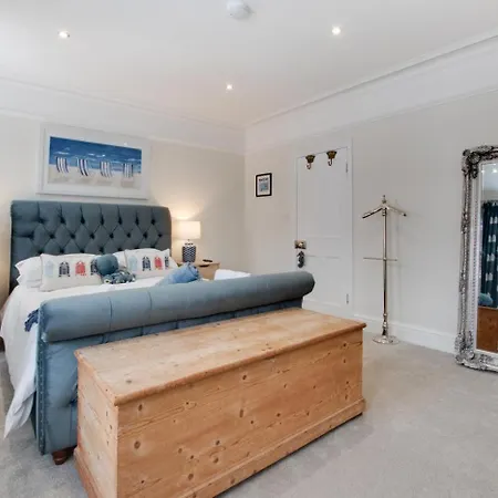 Seahorse House * Whitby