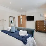 Semesterbostad 4 Bed In Oc-w1030 Whitby
